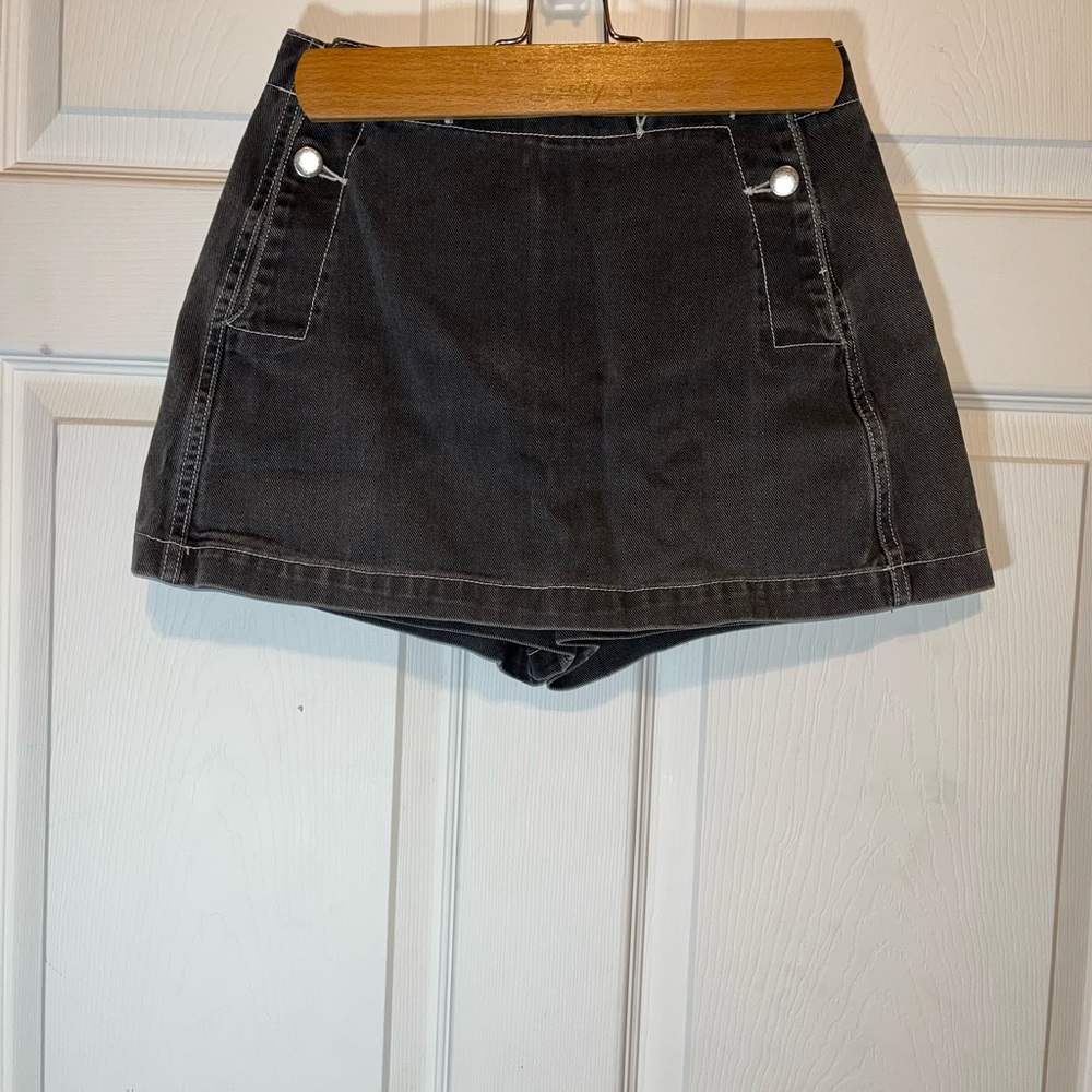 Moda International Black Skort
